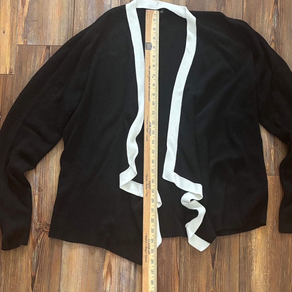 Eileen Fisher Black and White Cardigan NWOT LARGE - Picture 5 of 6